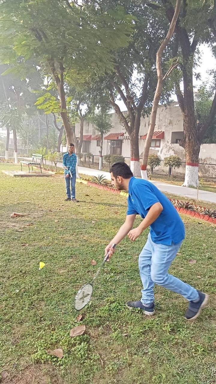 Ground time, the badminton players